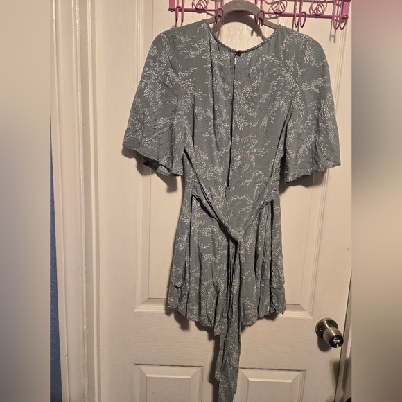 Polly The Louie Romper Sage Size 8 Color Light Gray/White - Picture 3 of 14